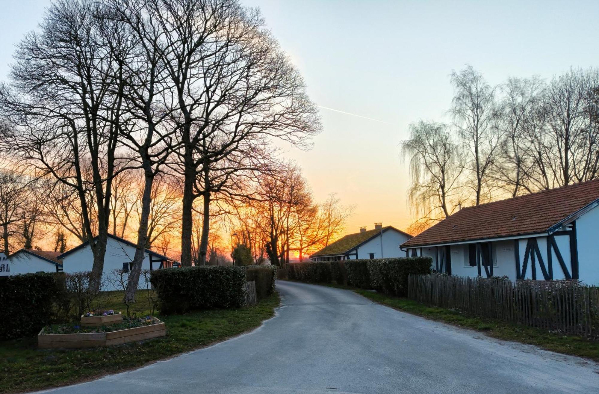 Hotel Et Cottages Domaine Du Marquenterre 생-캉탱-앙-투르몽 외부 사진